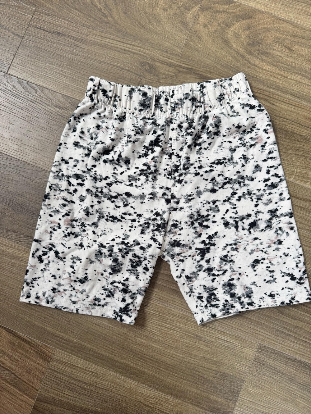 Women’s Bike Shorts in Black Speckle Print